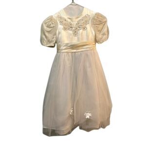 Girls Vintage Size 6 Flower girl gown